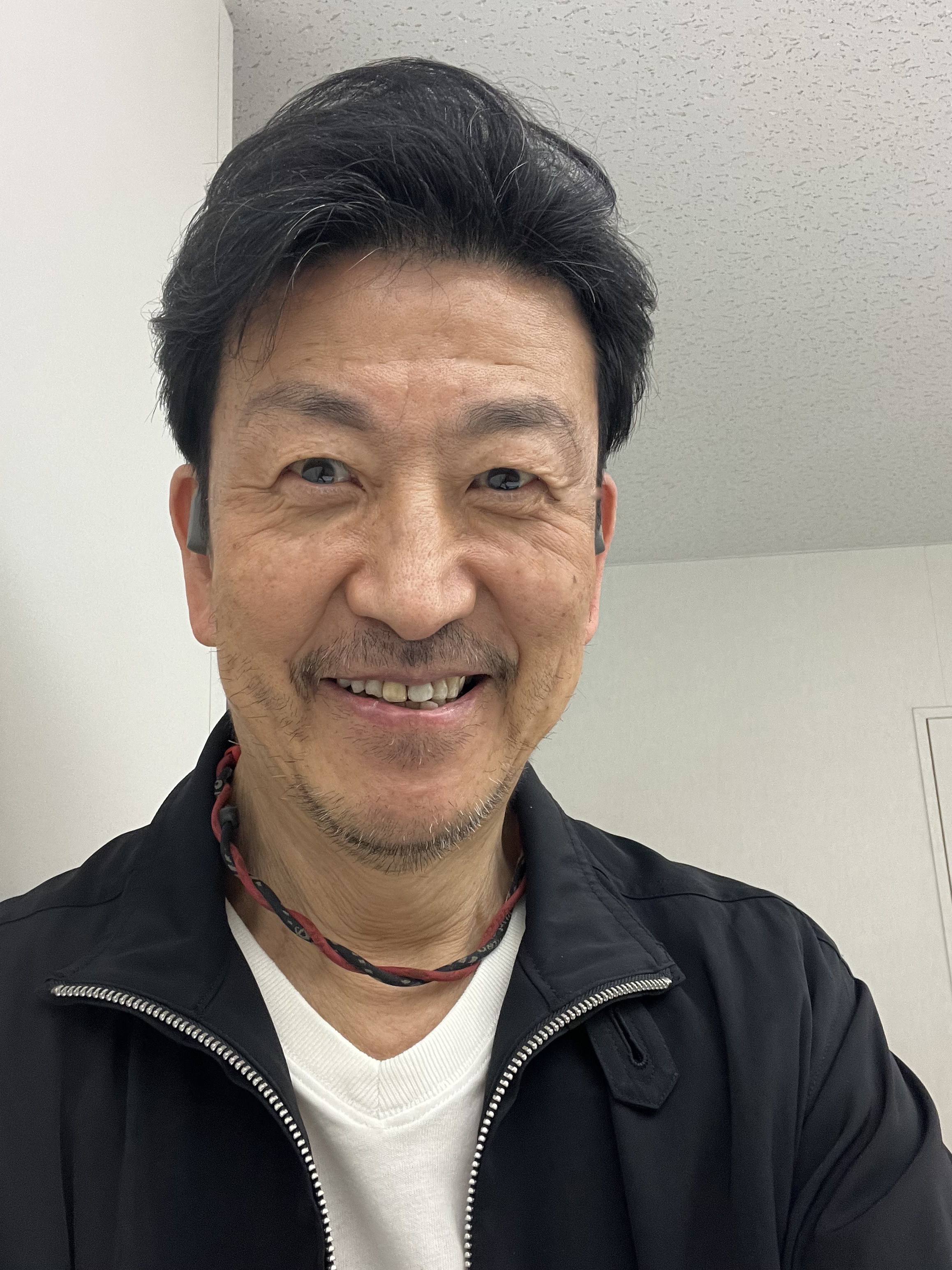八田　純